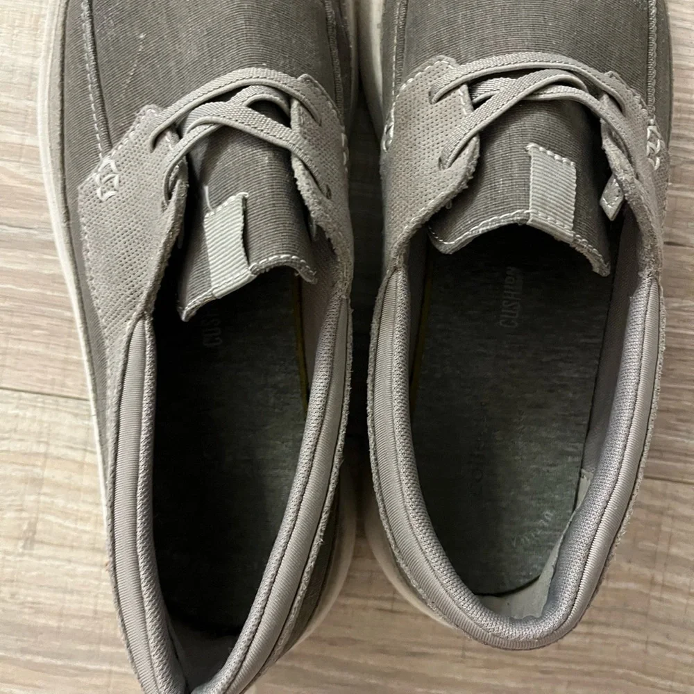 Clark’s size 8 Men’s
